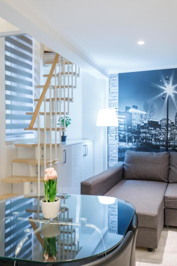 Sleek Minimalist Studio At Inner City Budapest Exterior photo